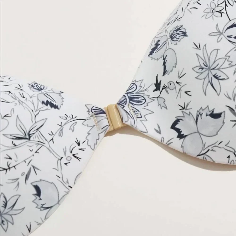 Self Adhesive Strapless Bra